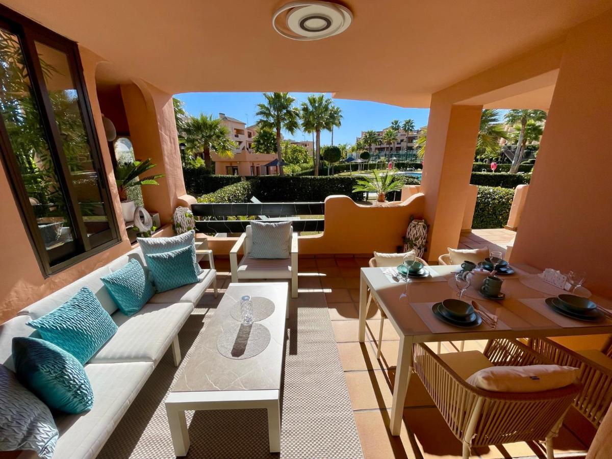 Casares Beach Golf Apartment With Private Garden Direct Pool Access Exteriér fotografie